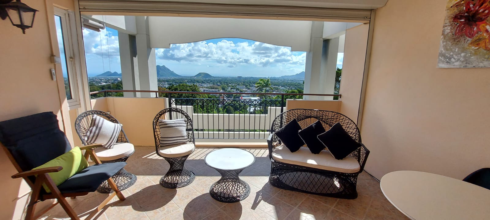 2 Bedrooms Appartment At Floreal , Curepipe