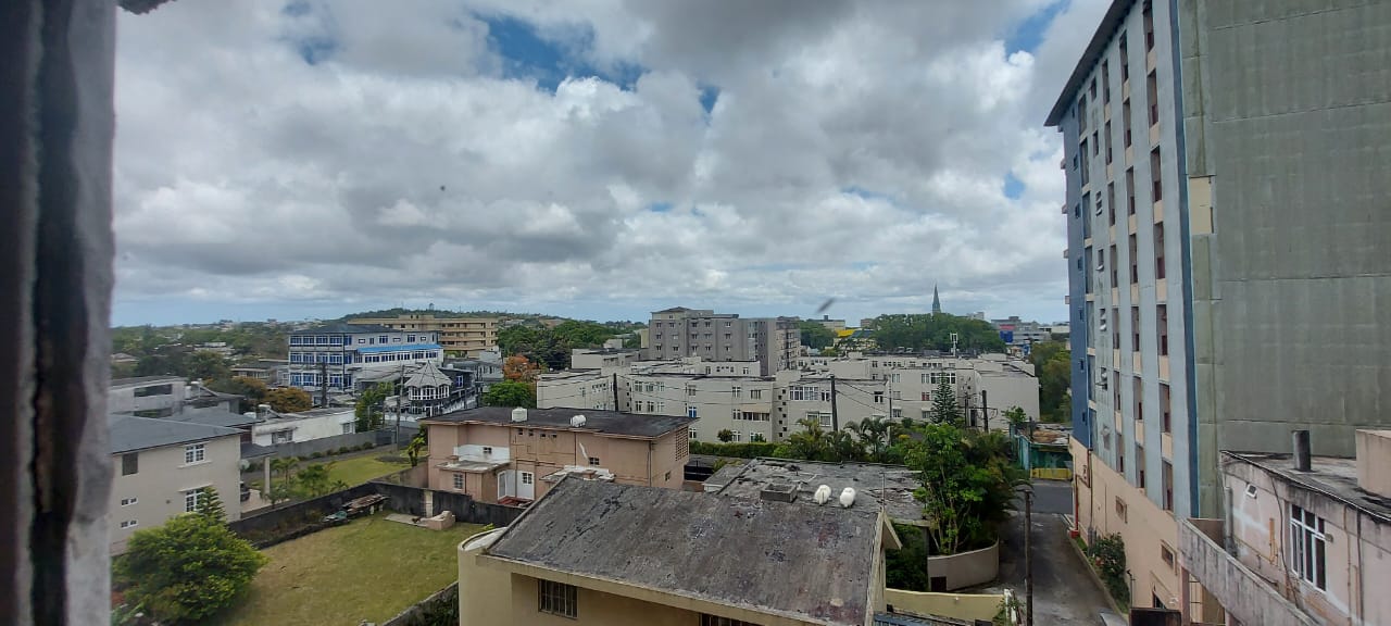 3 Bedrooms Apartment For Sale At Curepipe